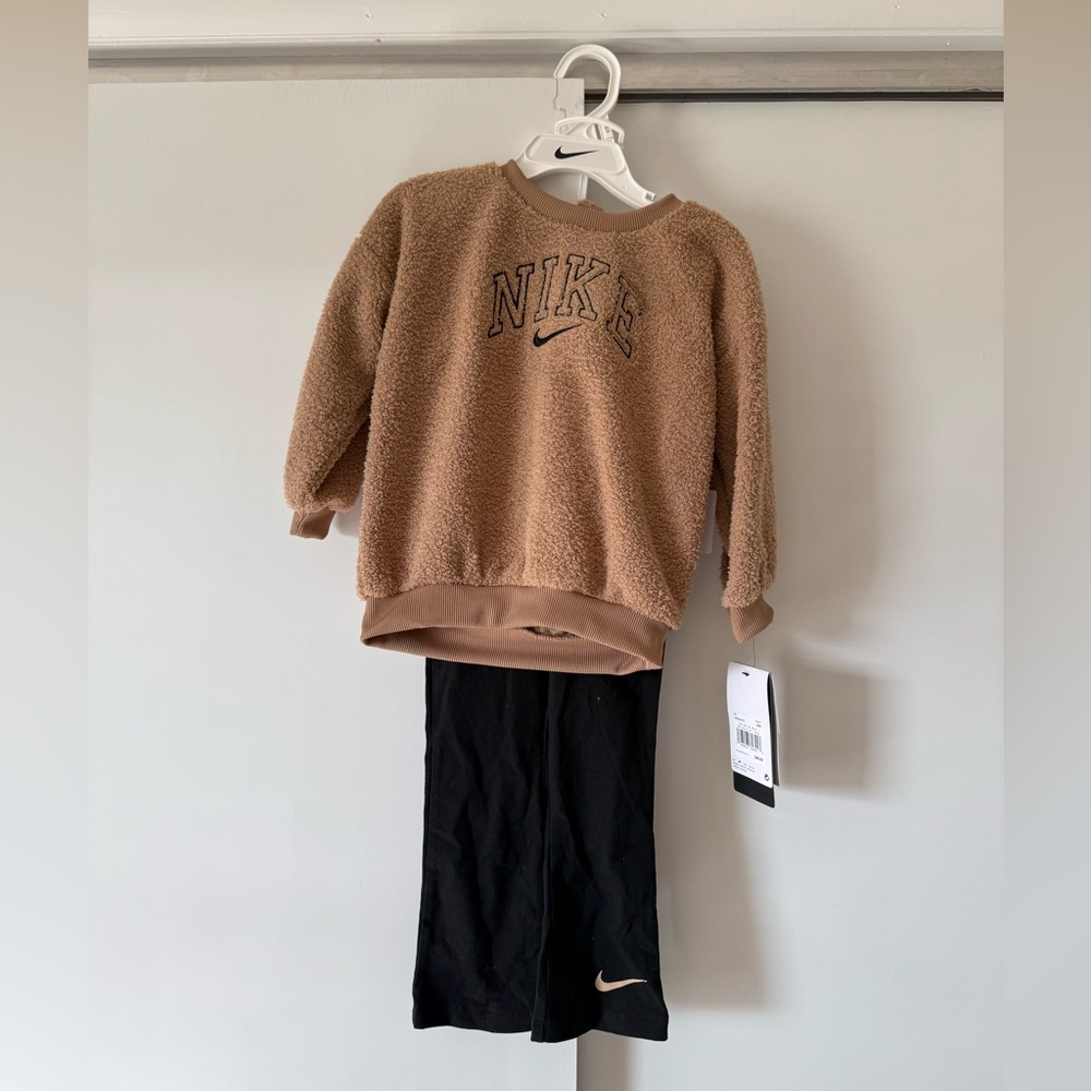 Nike Brown Fleece Sweatshirt and Black Pants Set